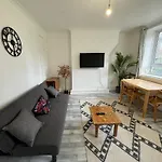 Well-Presented 1Bd Flat Heart Of East London