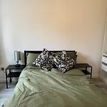 Well-Presented 1Bd Flat Heart Of East London