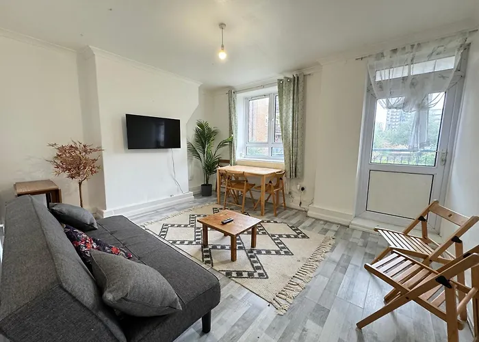 Well-Presented 1Bd Flat Heart Of East London