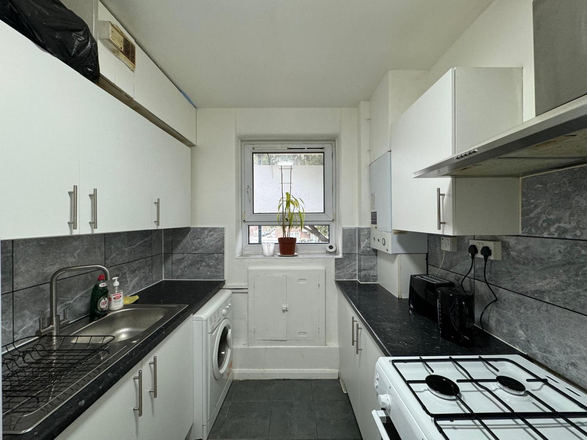 Well-presented 1bd Flat Heart Of East * London