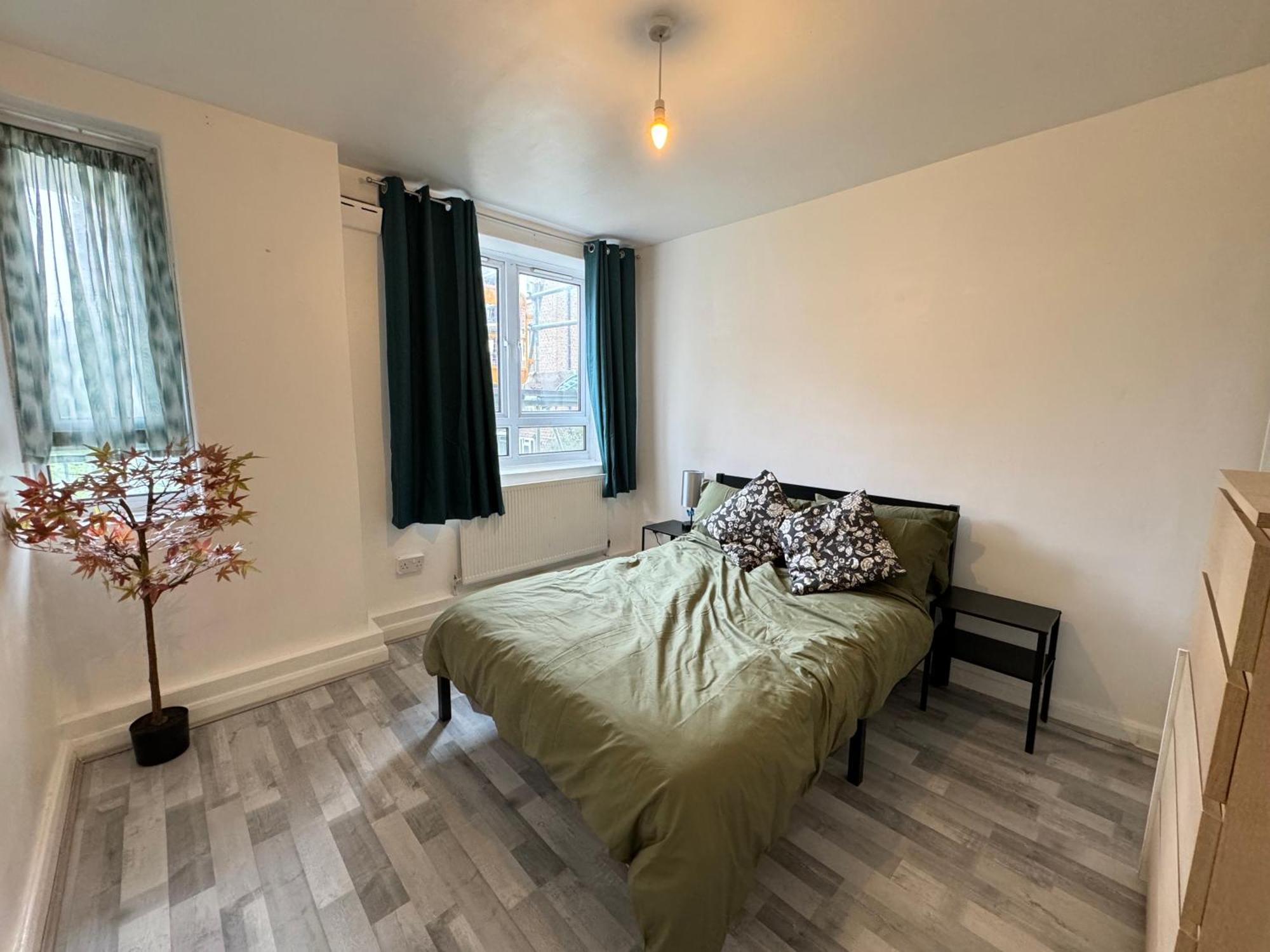 Well-presented 1bd Flat Heart Of East Apartment London