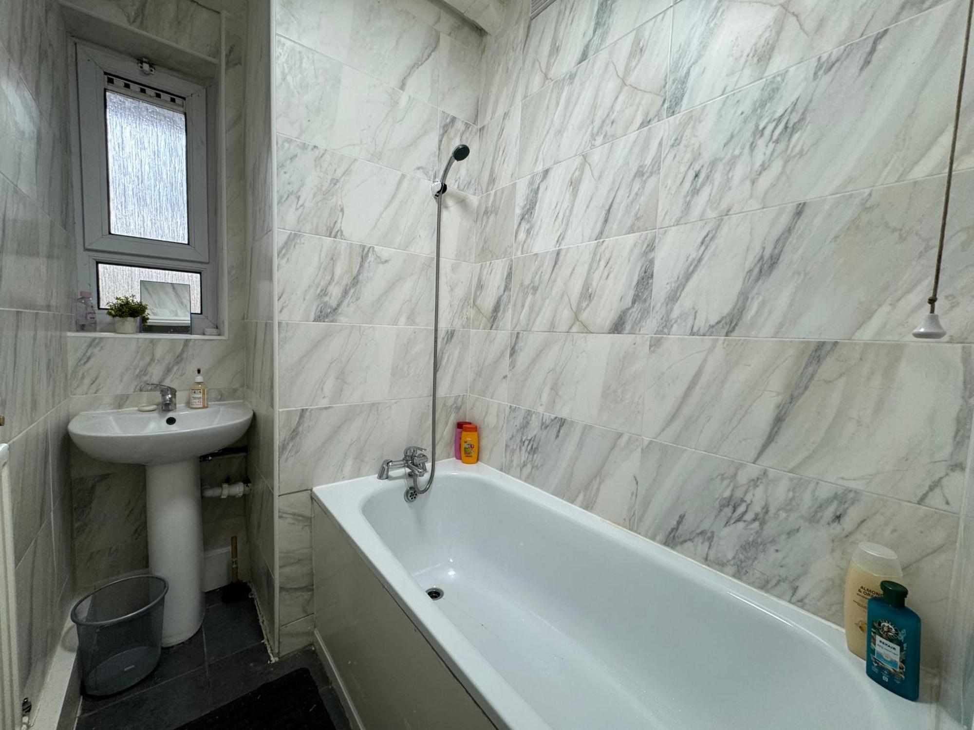 Well-presented 1bd Flat Heart Of East London
